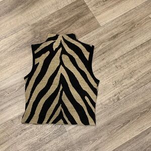 Stylish Zebra Pattern Sleeveless Tank Top Sweater